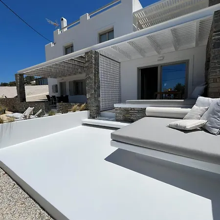 Neso Seafront Paros Apartamento Parasporos