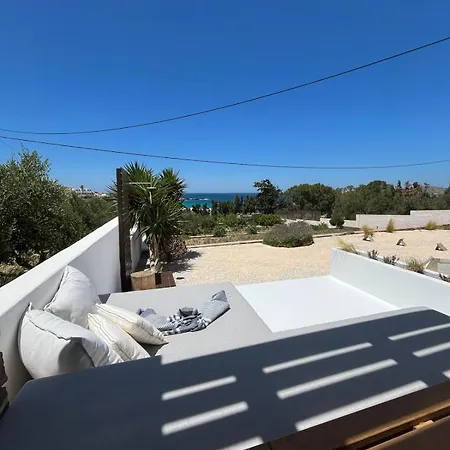 Neso Seafront Paros Apartamento Parasporos